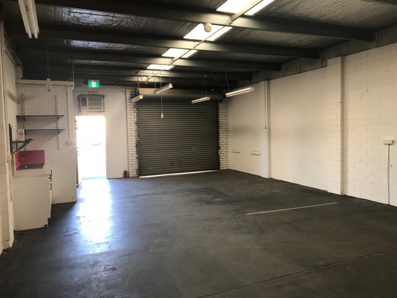 8c/4 Louise Avenue, Ingleburn NSW 2565