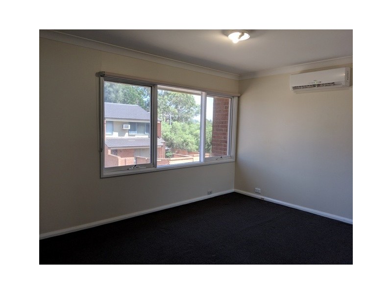 2/15-19 Fourth Avenue, Macquarie Fields NSW 2564