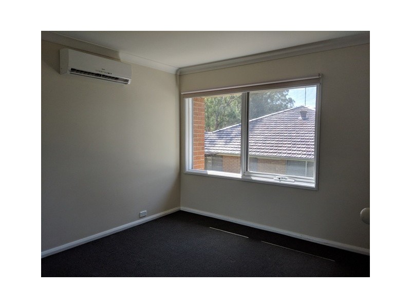 2/15-19 Fourth Avenue, Macquarie Fields NSW 2564