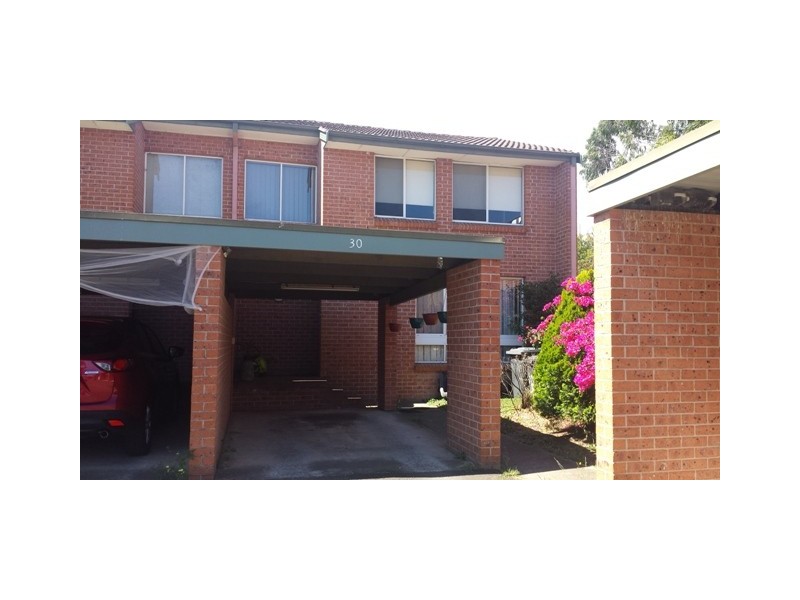 30/6 Jacquinot Place, Glenfield NSW 2167