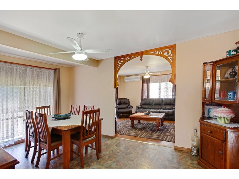 16 Westringia Place, Macquarie Fields NSW 2564