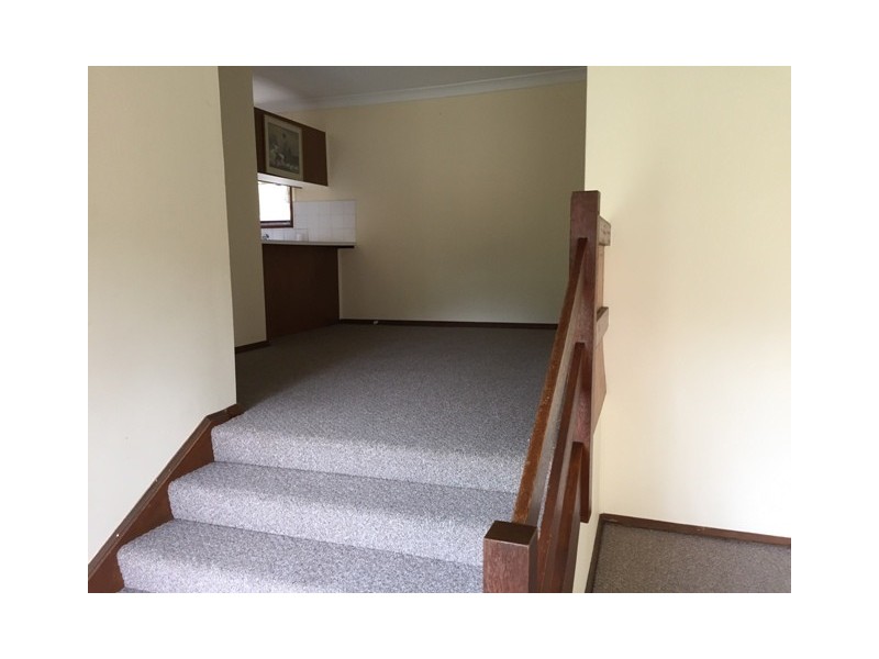 9/2 Whipbird Avenue, Ingleburn NSW 2565