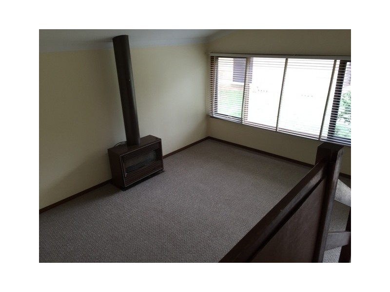 9/2 Whipbird Avenue, Ingleburn NSW 2565