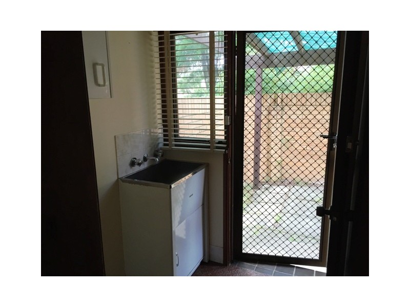 9/2 Whipbird Avenue, Ingleburn NSW 2565