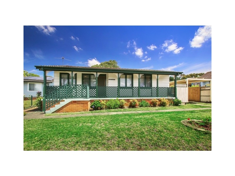 71 Grevillea Crescent, Macquarie Fields NSW 2564