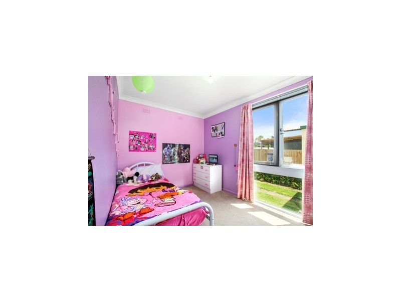 71 Grevillea Crescent, Macquarie Fields NSW 2564