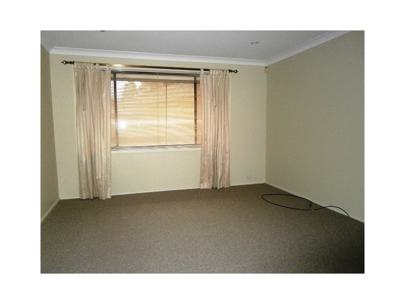 11 Keats Place, Ingleburn NSW 2565