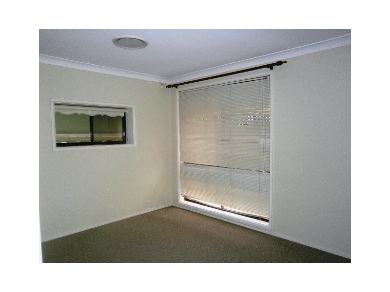 11 Keats Place, Ingleburn NSW 2565