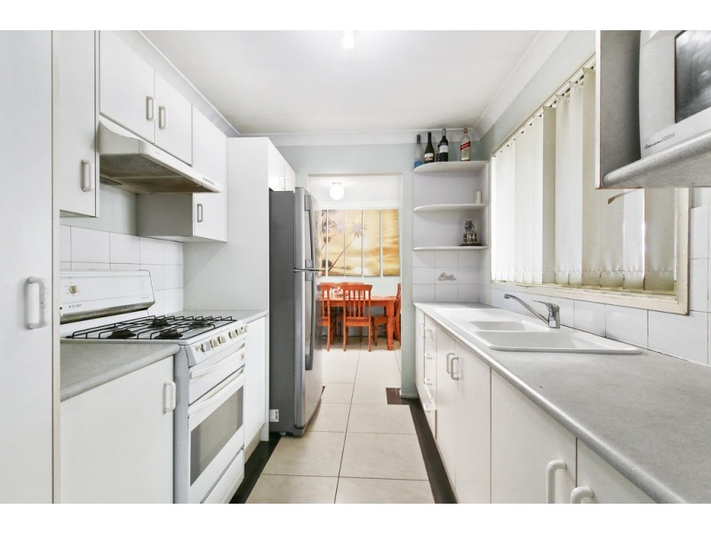 72 Victoria Road, Macquarie Fields NSW 2564