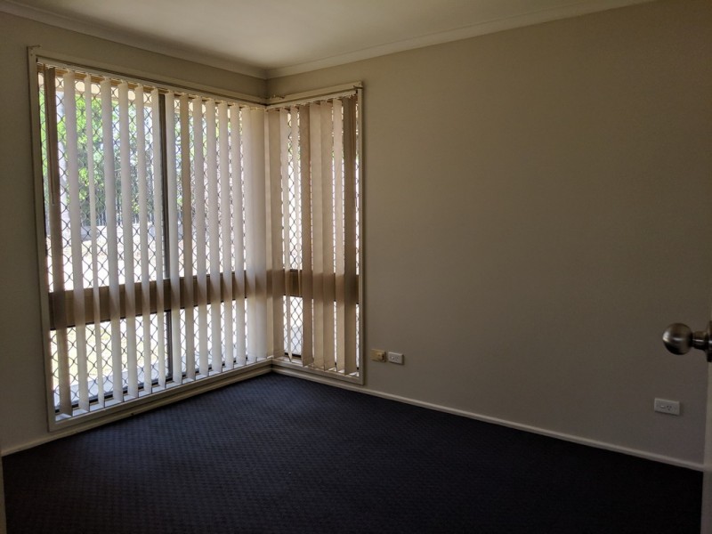 5 Cherry Place, Macquarie Fields NSW 2564