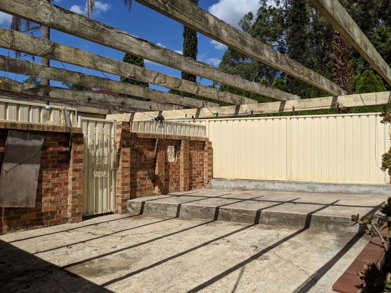 5 Cherry Place, Macquarie Fields NSW 2564