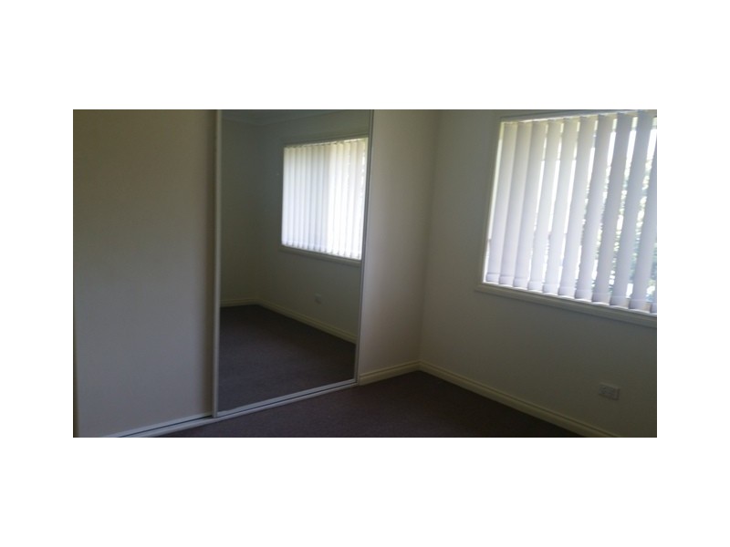 2/96 Fawcett Street, Glenfield NSW 2167