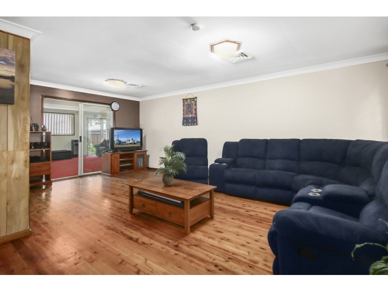 3 Durham Street, Minto NSW 2566