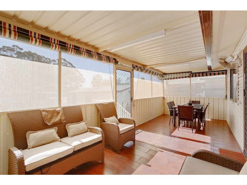 16 Westringia Place, Macquarie Fields NSW 2564