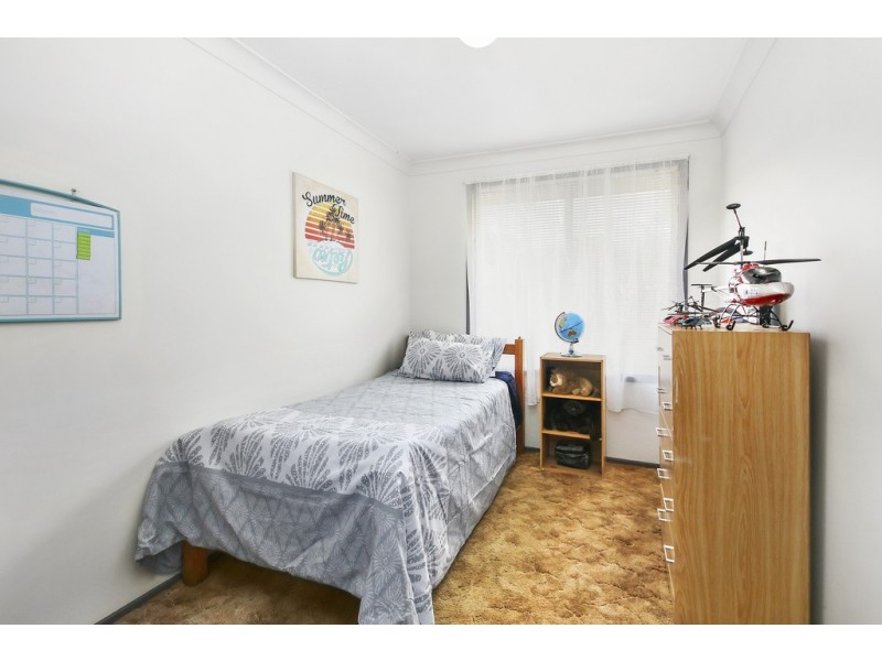 40 Gentian Avenue, Macquarie Fields NSW 2564