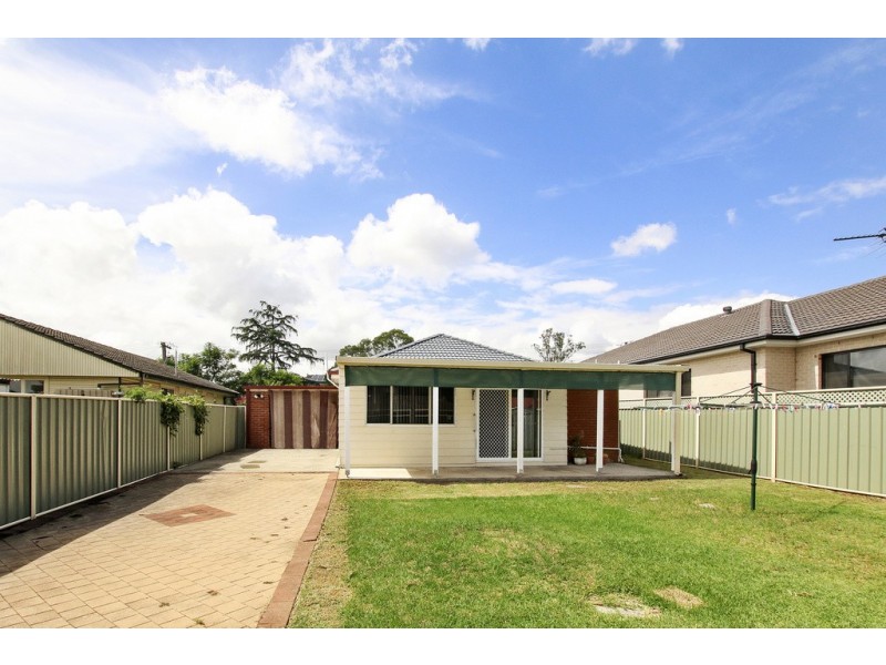 39 Albert Street, Ingleburn NSW 2565