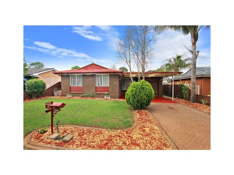 3 Durham Street, Minto NSW 2566