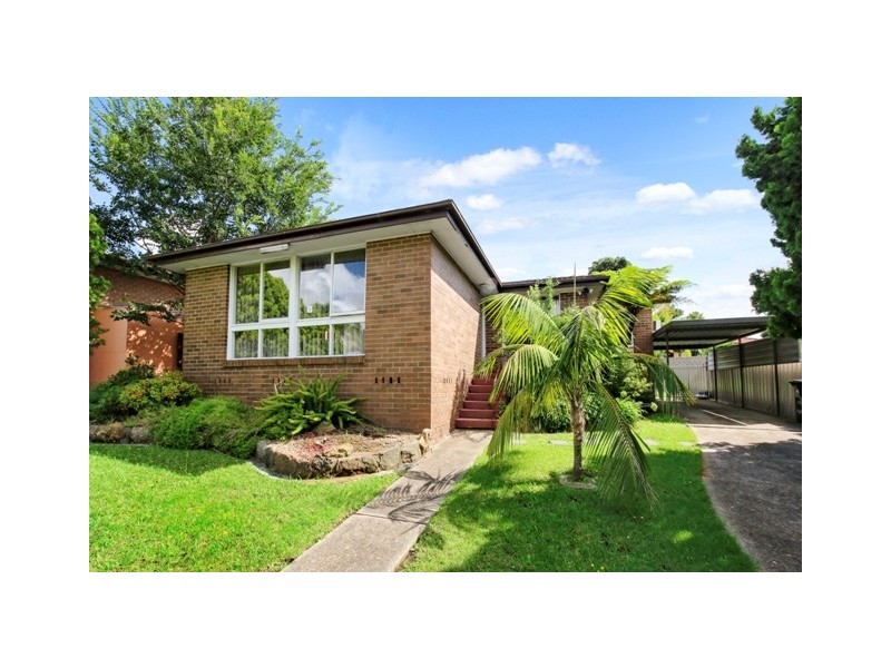 3 Traminer Place, Eschol Park NSW 2558