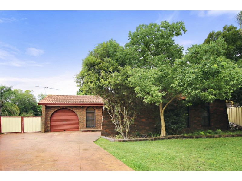 10 Leyland Place, Ingleburn NSW 2565