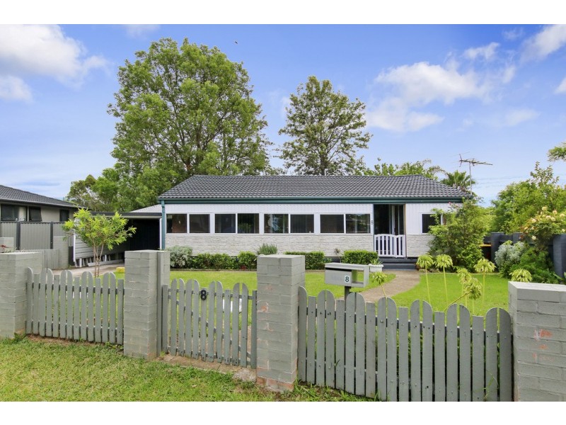 8 Clematis Place, Macquarie Fields NSW 2564