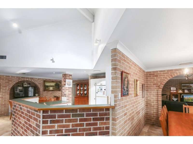 217 Leacocks Lane, Casula NSW 2170