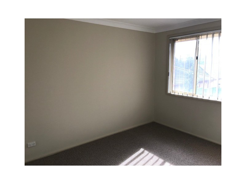 1/6 Westmoreland Road, Minto NSW 2566