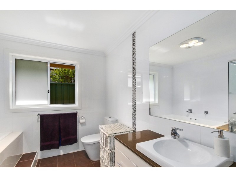 2B Koala Avenue, Ingleburn NSW 2565