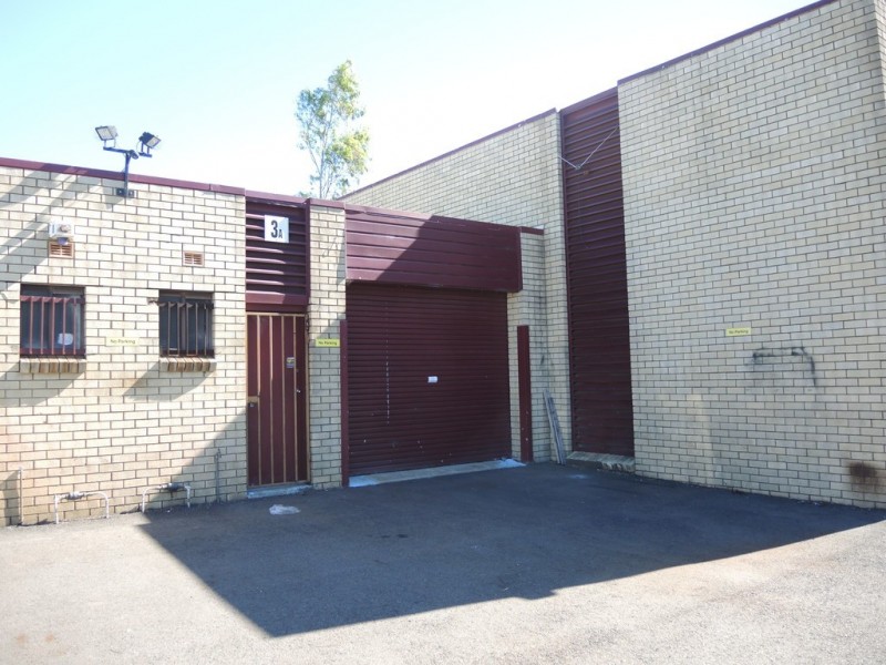 3A/4 Louise Avenue, Ingleburn NSW 2565