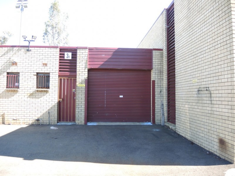 3A/4 Louise Avenue, Ingleburn NSW 2565