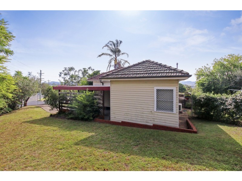 90 Hoddle Avenue, Campbelltown NSW 2560