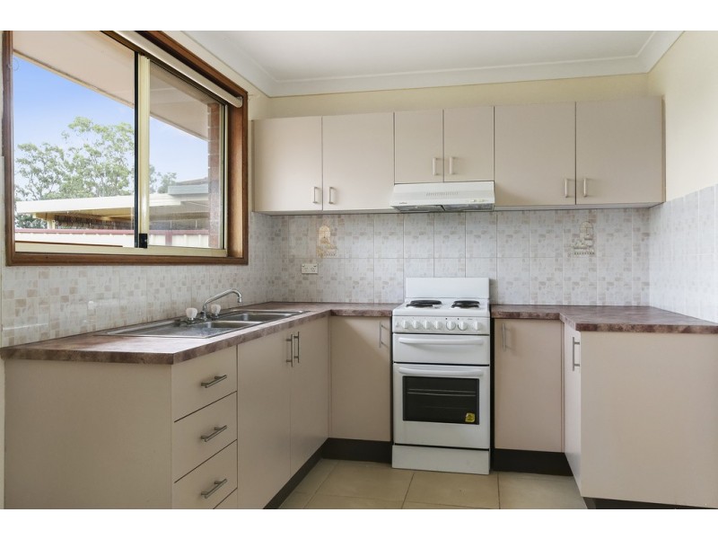 2/9 AZALEA PLACE, Macquarie Fields NSW 2564