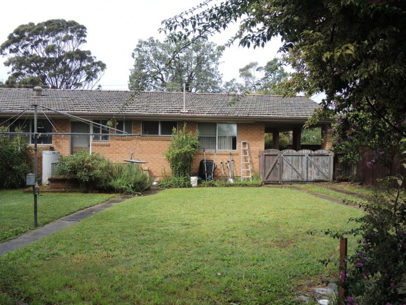 10 Carlisle Street, Ingleburn NSW 2565