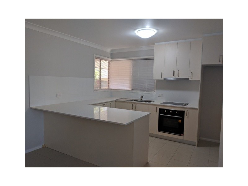 12 Wilfrid Street, Macquarie Fields NSW 2564