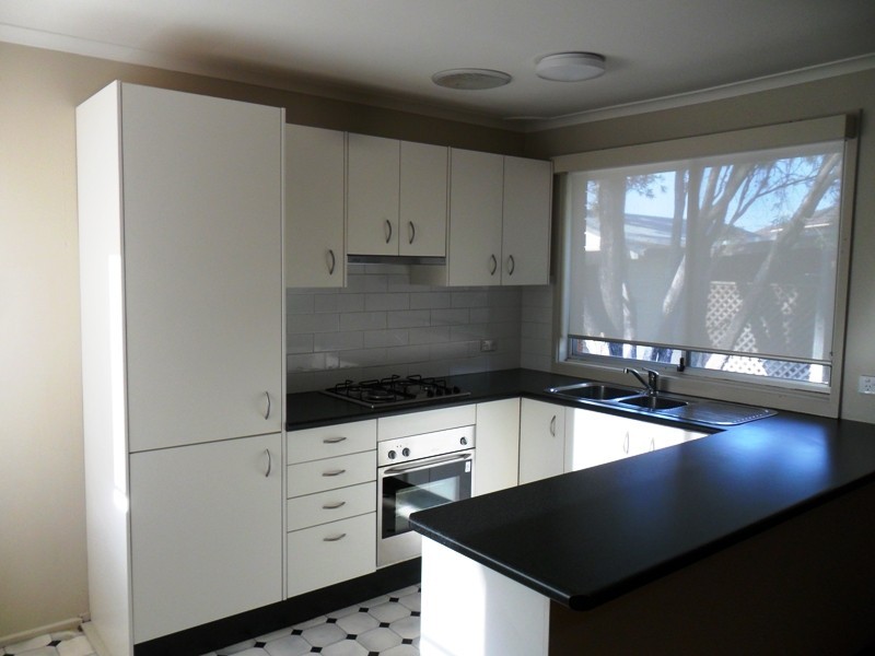 13 Salamaua Place, Glenfield NSW 2167