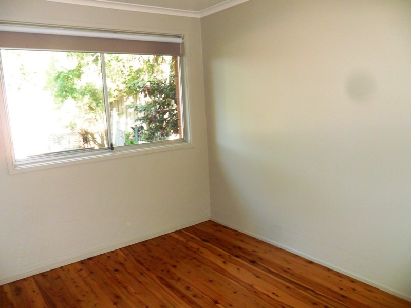 13 Salamaua Place, Glenfield NSW 2167