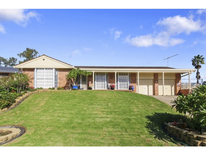 100 Queenscliff Drive, Woodbine NSW 2560