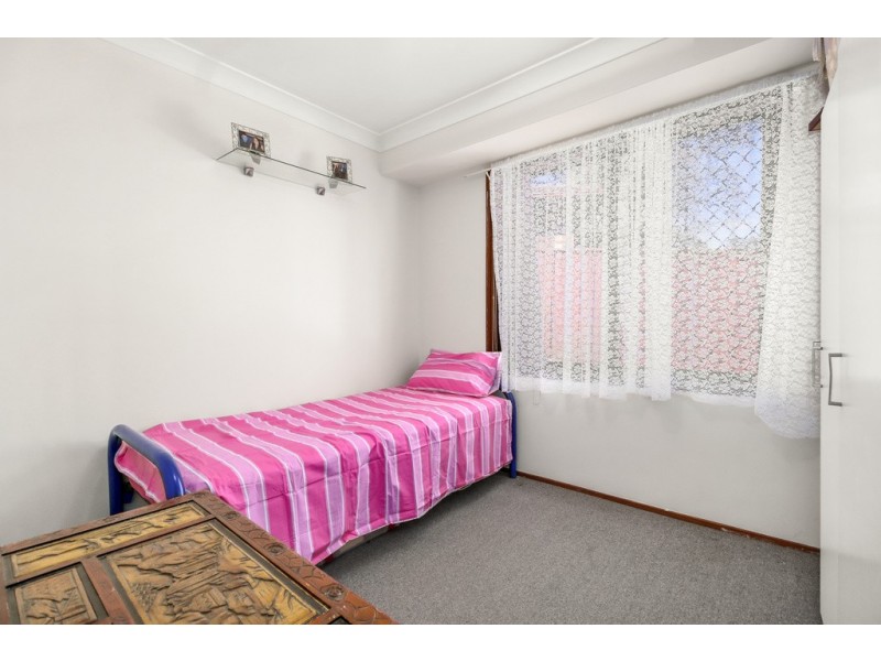 5 Allard Place, Ingleburn NSW 2565