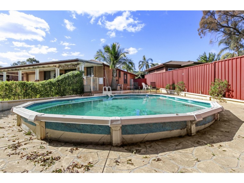 5 Allard Place, Ingleburn NSW 2565