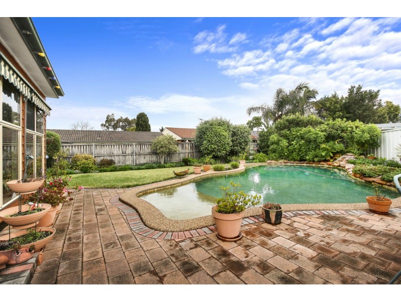 25 Bensbach Road, Glenfield NSW 2167