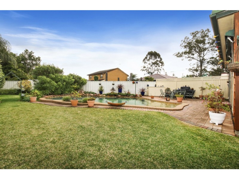25 Bensbach Road, Glenfield NSW 2167