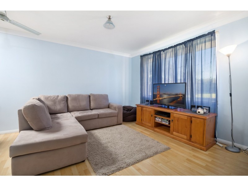 1/8 Bensley Road, Macquarie Fields NSW 2564