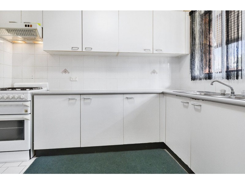 13/16 Bensley Road, Macquarie Fields NSW 2564