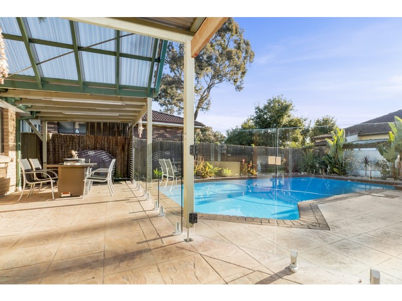 15 Moorhen Street, Ingleburn NSW 2565