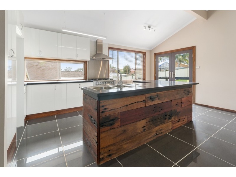 6 Bundeena Road, Woodbine NSW 2560