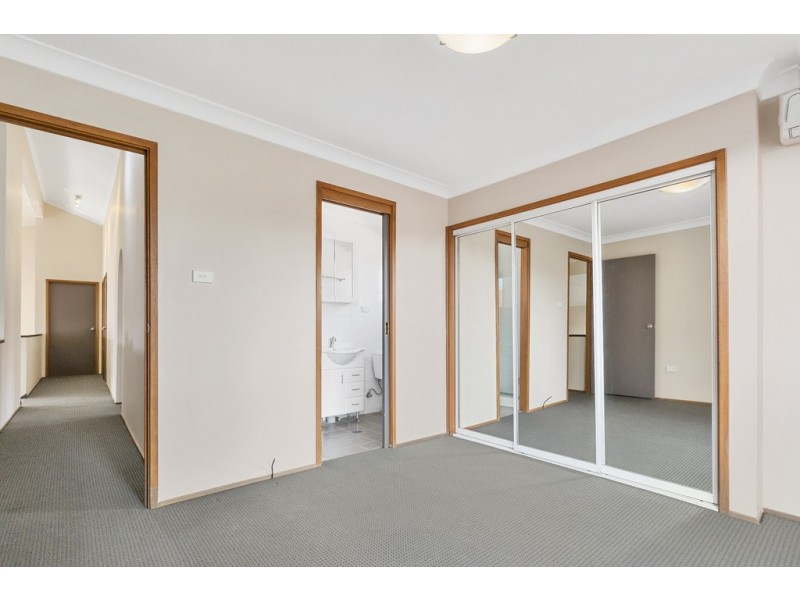 6 Bundeena Road, Woodbine NSW 2560