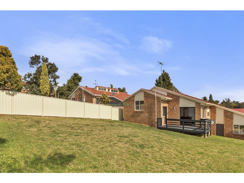 6 Bundeena Road, Woodbine NSW 2560