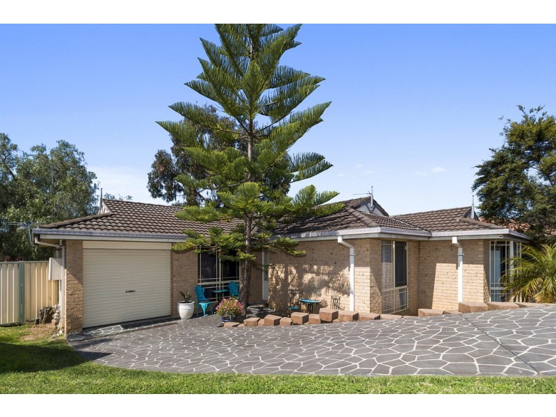 6 Ferrari Place, Ingleburn NSW 2565