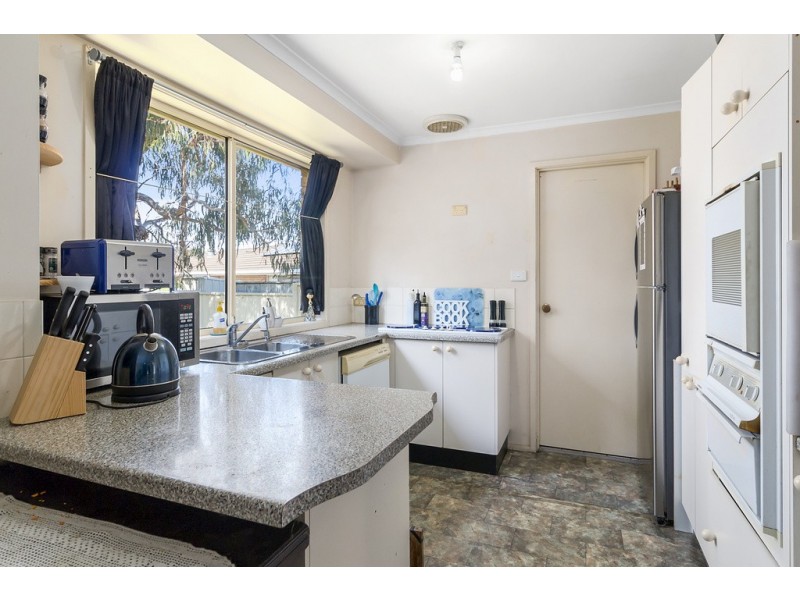 6 Ferrari Place, Ingleburn NSW 2565