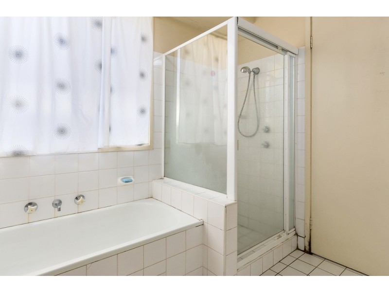 6 Ferrari Place, Ingleburn NSW 2565