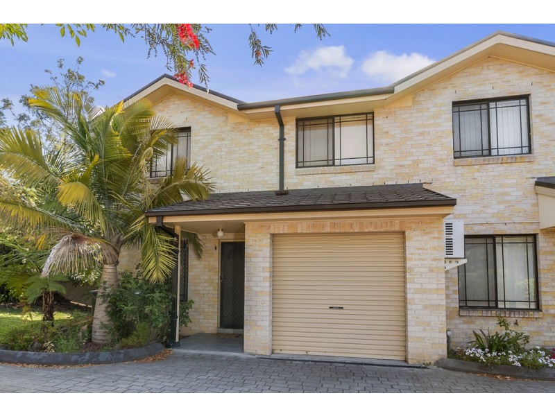 8/10-14 Eagleview Road, Minto NSW 2566
